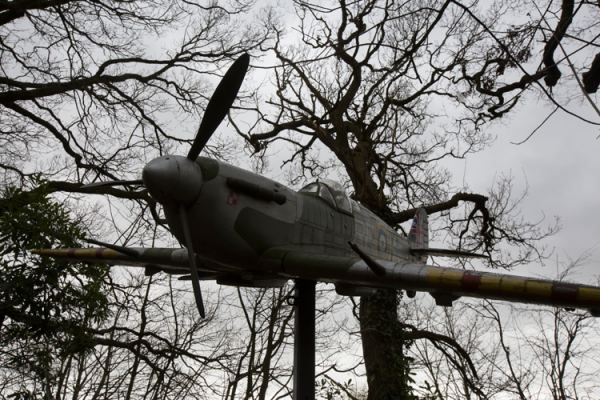 Aircraft at museum AR1A2597YEScropped 600x400 PNG